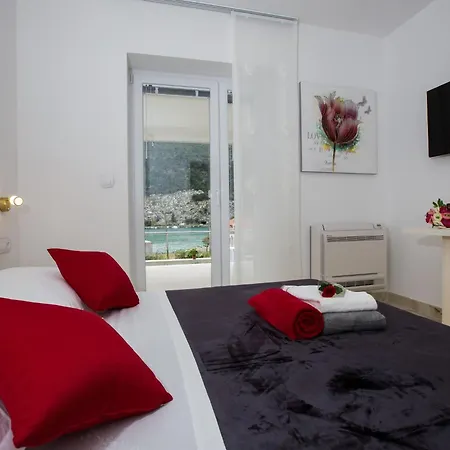Villa Arion - Four Bedroom With Terrace And Swimming Pool *