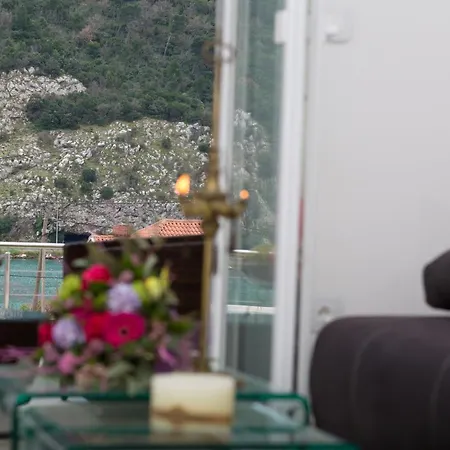 Arion - Four Bedroom With Terrace And Swimming Pool * Mokošica