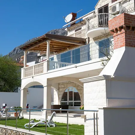 Villa Arion - Four Bedroom With Terrace And Swimming Pool