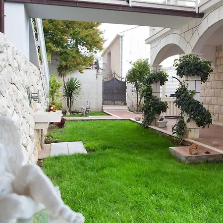 Arion - Four Bedroom With Terrace And Swimming Pool Villa *